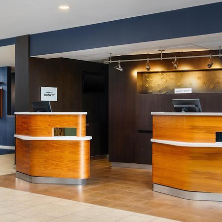 Courtyard Columbus Worthington Hotell Exteriör bild