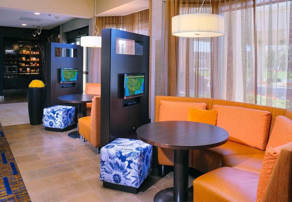 Courtyard Columbus Worthington Hotell Exteriör bild