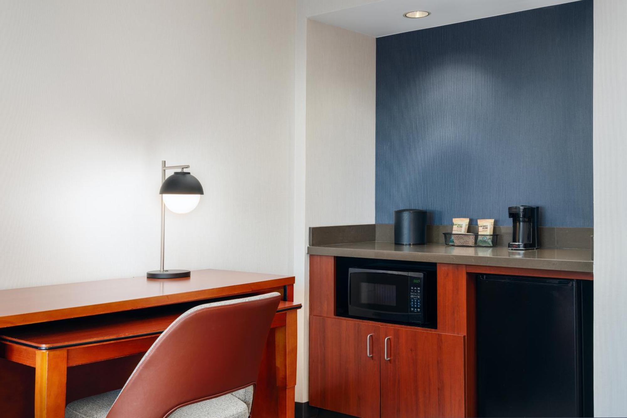 Courtyard Columbus Worthington Hotell Exteriör bild