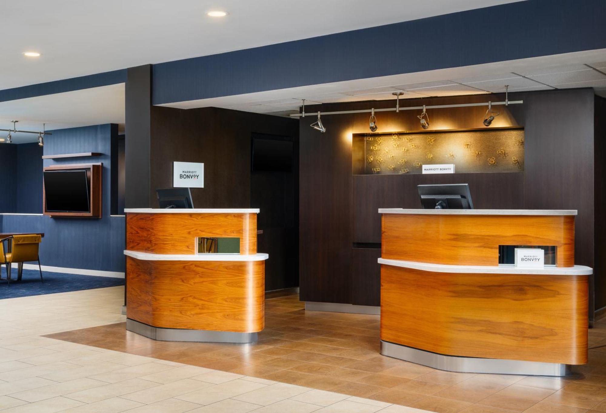 Courtyard Columbus Worthington Hotell Exteriör bild