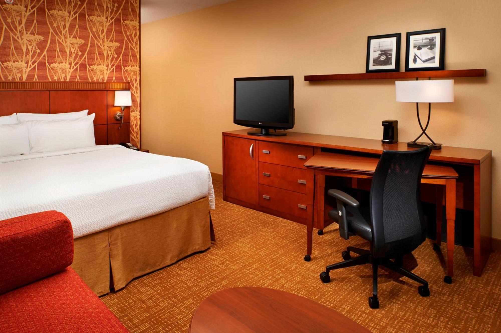 Courtyard Columbus Worthington Hotell Exteriör bild