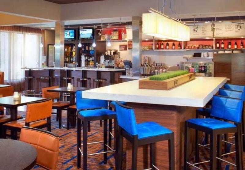 Courtyard Columbus Worthington Hotell Restaurang bild